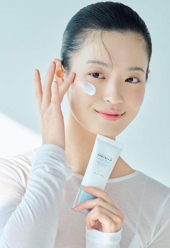 ضد آفتاب SPF50 سنتلا اسکین