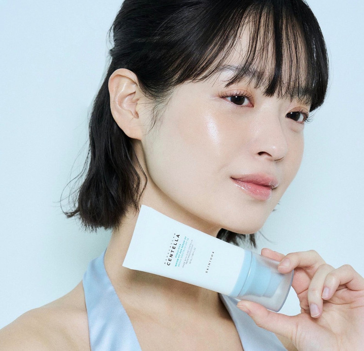 ضد آفتاب SPF50 سنتلا اسکین